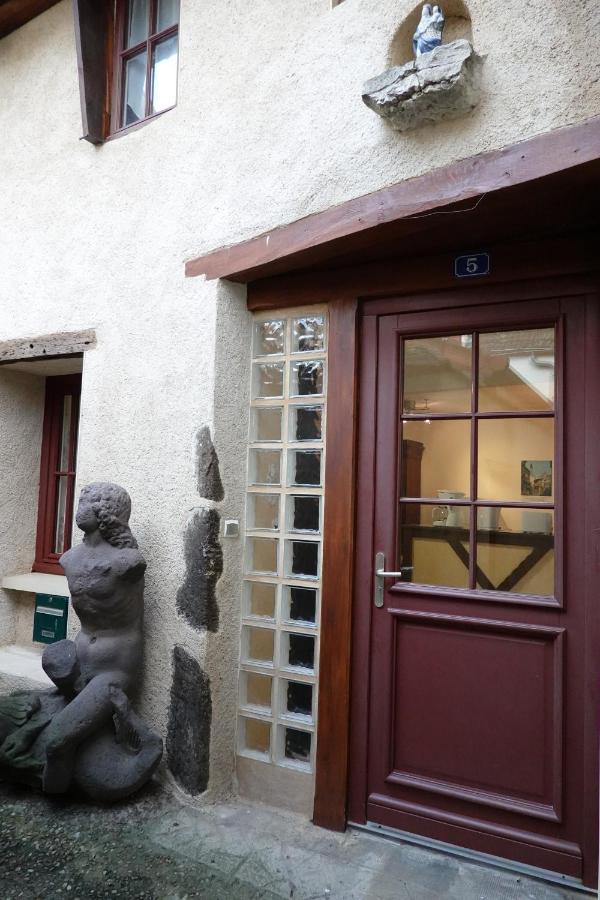 Appart' De La Collegiale Bourbon-Lancy Bagian luar foto