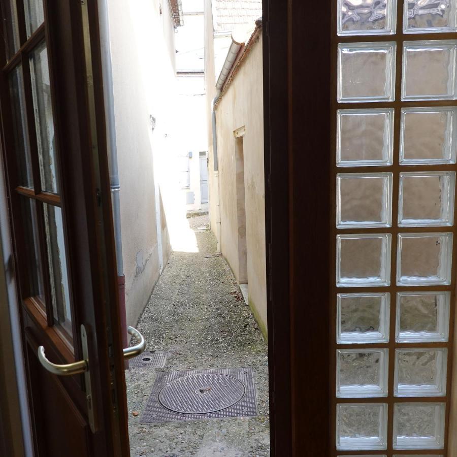 Appart' De La Collegiale Bourbon-Lancy Bagian luar foto